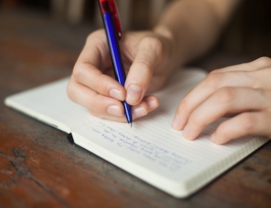 Scrivere a mano aiuta l’apprendimento?