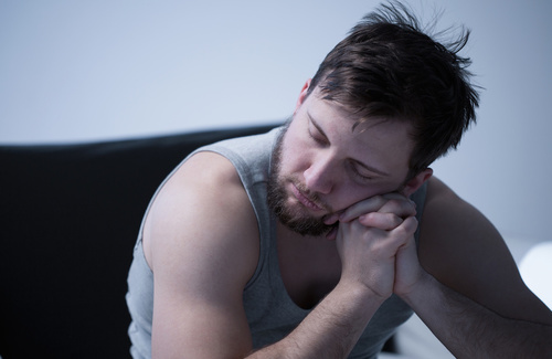 Pseudo insonnia: riconoscere sintomi e cause
